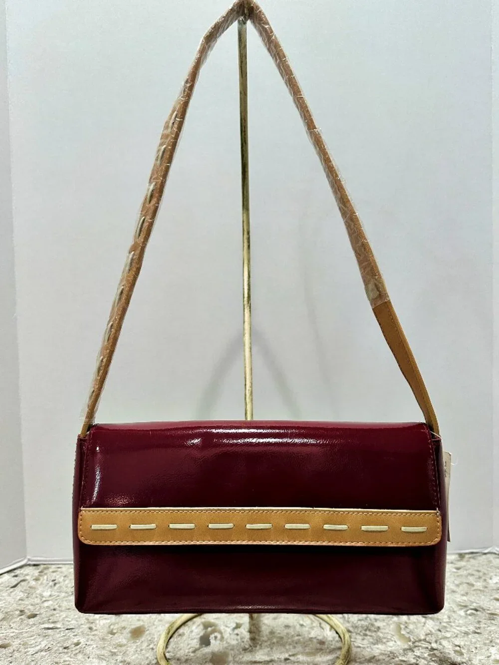 VTG Y2K Shoulder Bag NWT Burgundy Patent Baguette Purse Minimalist MOD Gevarno